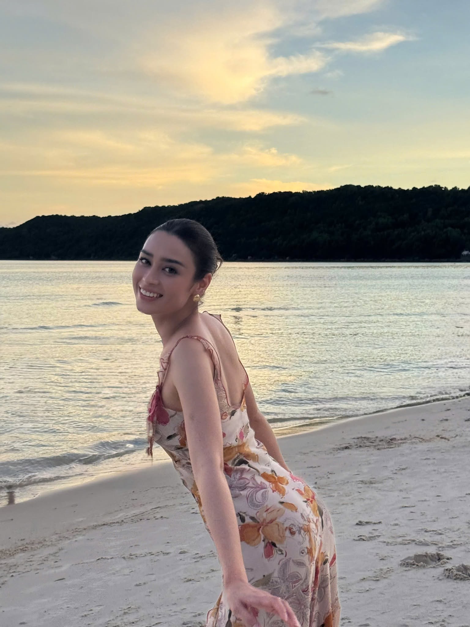 Người đẹp hai d&ograve;ng m&aacute;u Việt - Anh Emoura Phạm g&acirc;y ch&uacute; &yacute; tại Miss Grand Vietnam 2026 - Ảnh 15.