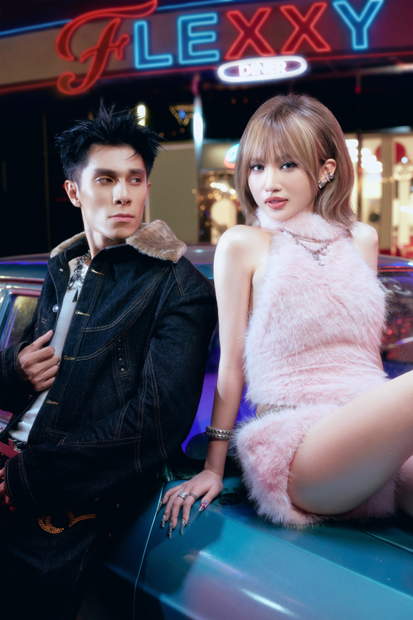 Bất ngờ với giọng h&aacute;t, sắc v&oacute;c sexy của LEXXY - con g&aacute;i T&uacute; Dưa - Ảnh 2.