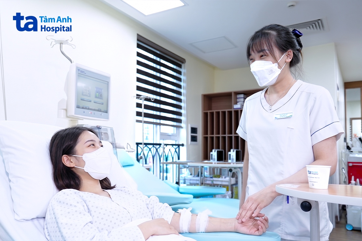 Cô gái 20 tuổi suy thận giai đoạn cuối vì chủ quan với dấu hiệu xuất hiện mỗi sáng 2 Cô gái 20 tuổi suy thận giai đoạn cuối vì chủ quan với dấu hiệu xuất hiện mỗi sáng - Ảnh 2.