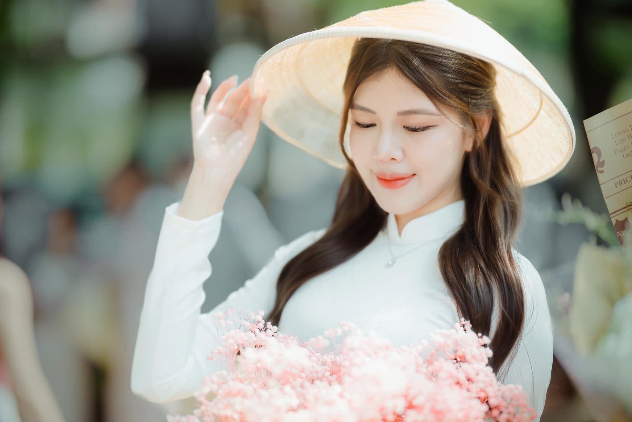 Emoura Phạm - Người đẹp thanh hóa tham gia Miss Grand Vietnam 2026 gây chú ý - Ảnh 4. Emoura Phạm - Người đẹp thanh hóa tham gia Miss Grand Vietnam 2026 gây chú ý - Ảnh 4.