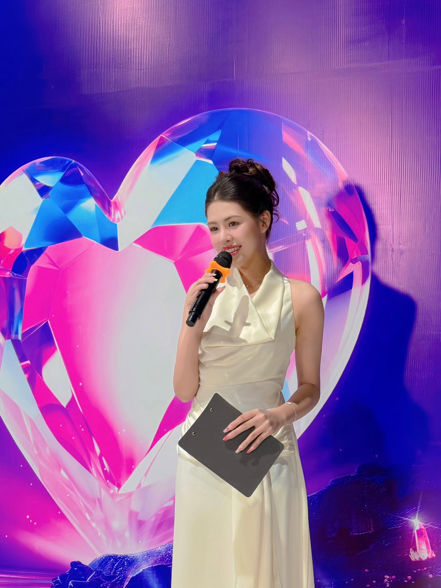 Emoura Phạm - Người đẹp thanh hóa tham gia Miss Grand Vietnam 2026 gây chú ý - Ảnh 7. Emoura Phạm - Người đẹp thanh hóa tham gia Miss Grand Vietnam 2026 gây chú ý - Ảnh 7.