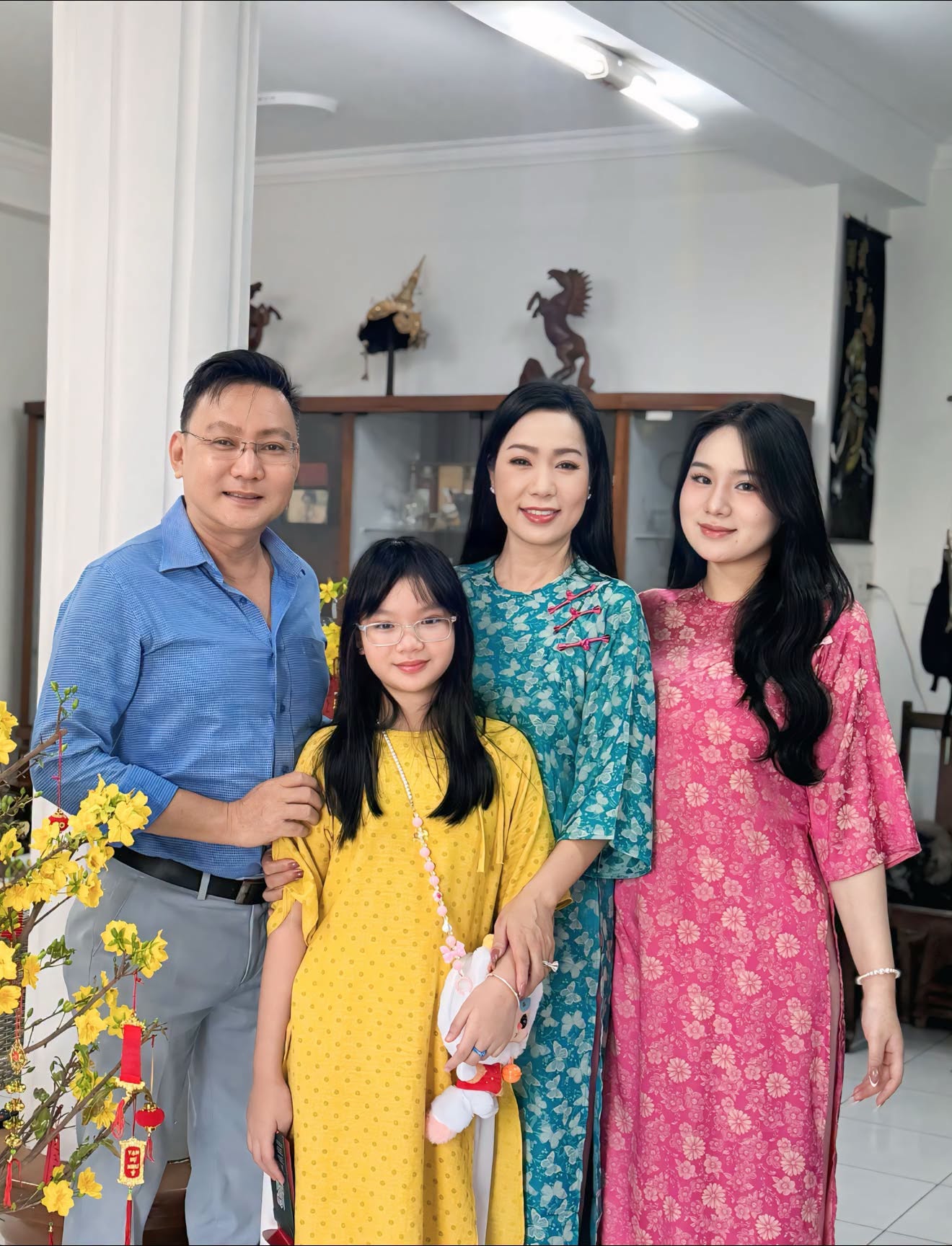 NSND Trịnh Kim Chi chia sẻ hình ảnh con gái 11 tuổi đáng yêu và tài năng - Ảnh 10. NSND Trịnh Kim Chi chia sẻ hình ảnh con gái 11 tuổi đáng yêu và tài năng - Ảnh 10.