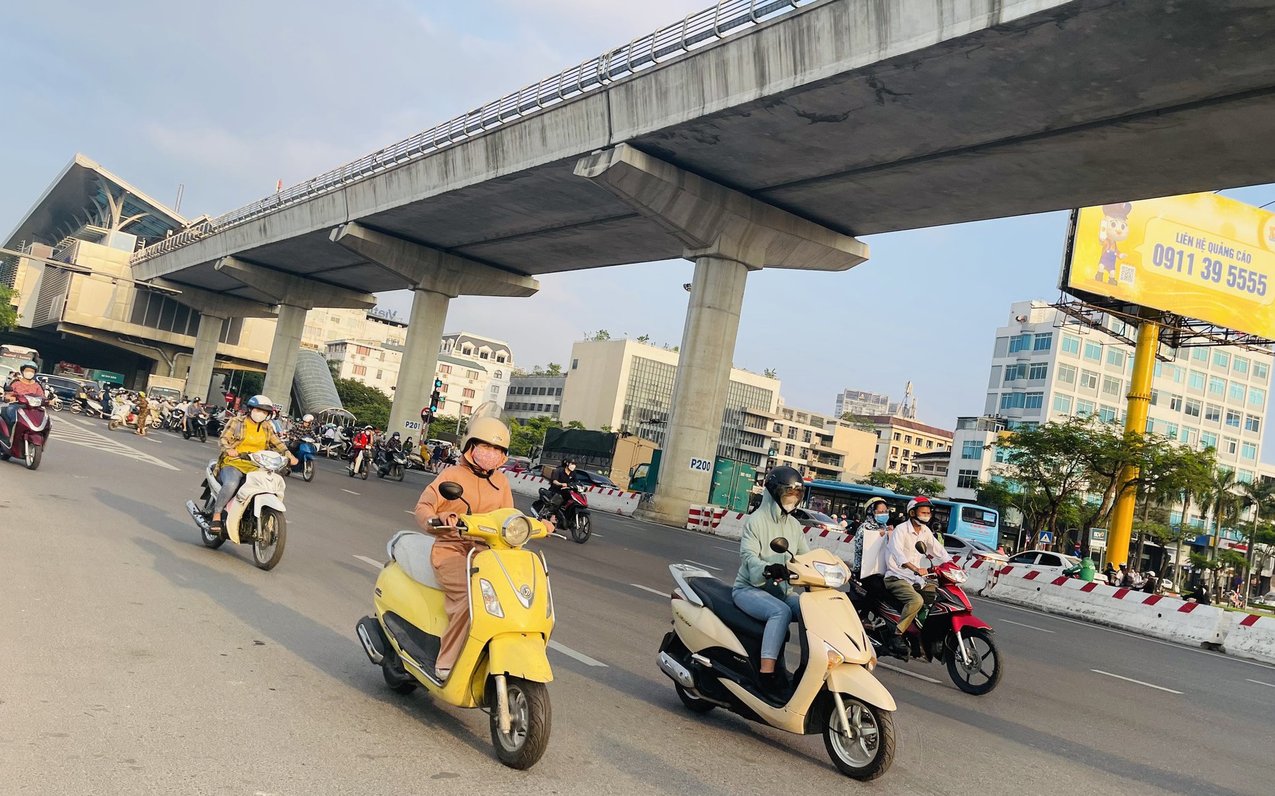 Miền Bắc tiếp tục hứng chịu những trận mưa như tr&uacute;t nước, nơi n&agrave;o l&agrave; t&acirc;m điểm mưa lớn? - Ảnh 3.
