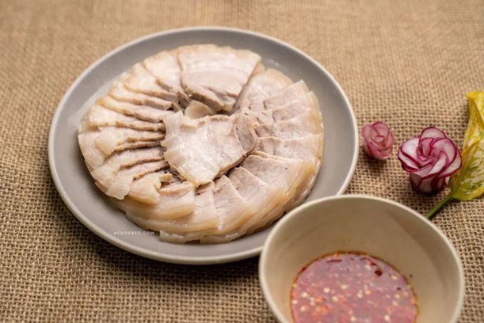 Nước luộc thịt có nên dùng để nấu canh? Chuyên gia chỉ ra lợi ích và những lưu ý quan trọng - Ảnh 1.