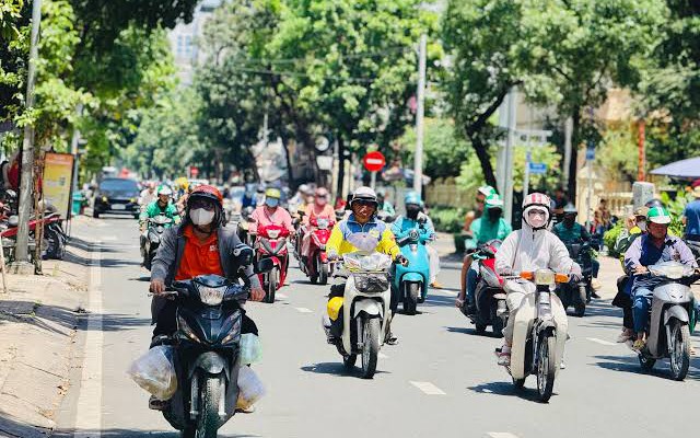 Tin s&aacute;ng 2/7: Biển Đ&ocirc;ng đ&oacute;n b&atilde;o số 1, hướng v&agrave;o vịnh Bắc Bộ; H&agrave; Nội c&oacute; 2 trường THPT c&ocirc;ng lập tuyển bổ sung v&agrave;o lớp 10 - Ảnh 7.