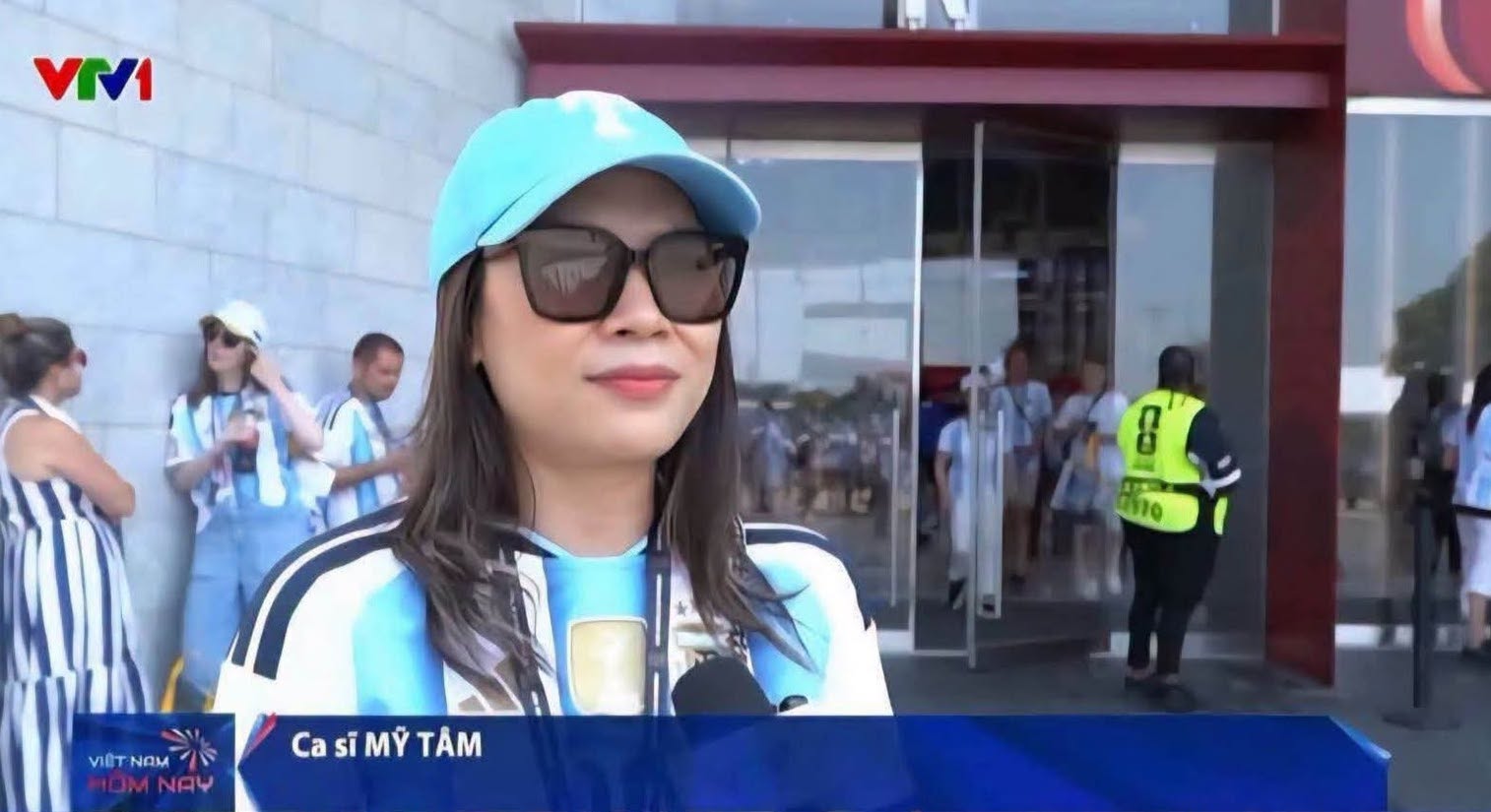 Ng&ocirc; Thanh V&acirc;n lo lắng t&igrave;m trường cho con g&aacute;i ; L&ecirc; Phương mừng sinh nhật mẹ 2026 - Ảnh 1.