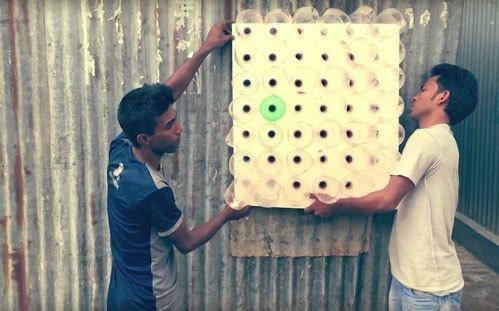 Điều h&ograve;a 0 đồng từ vỏ chai nhựa gi&uacute;p người ngh&egrave;o Bangladesh vượt qua c&aacute;i n&oacute;ng 2026 - Ảnh 2.
