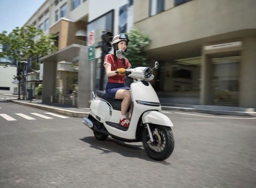 Xe ga 125cc gi&aacute; 37 triệu đồng: Cạnh tranh với Honda SH Mode v&agrave; Vision - Ảnh 8.