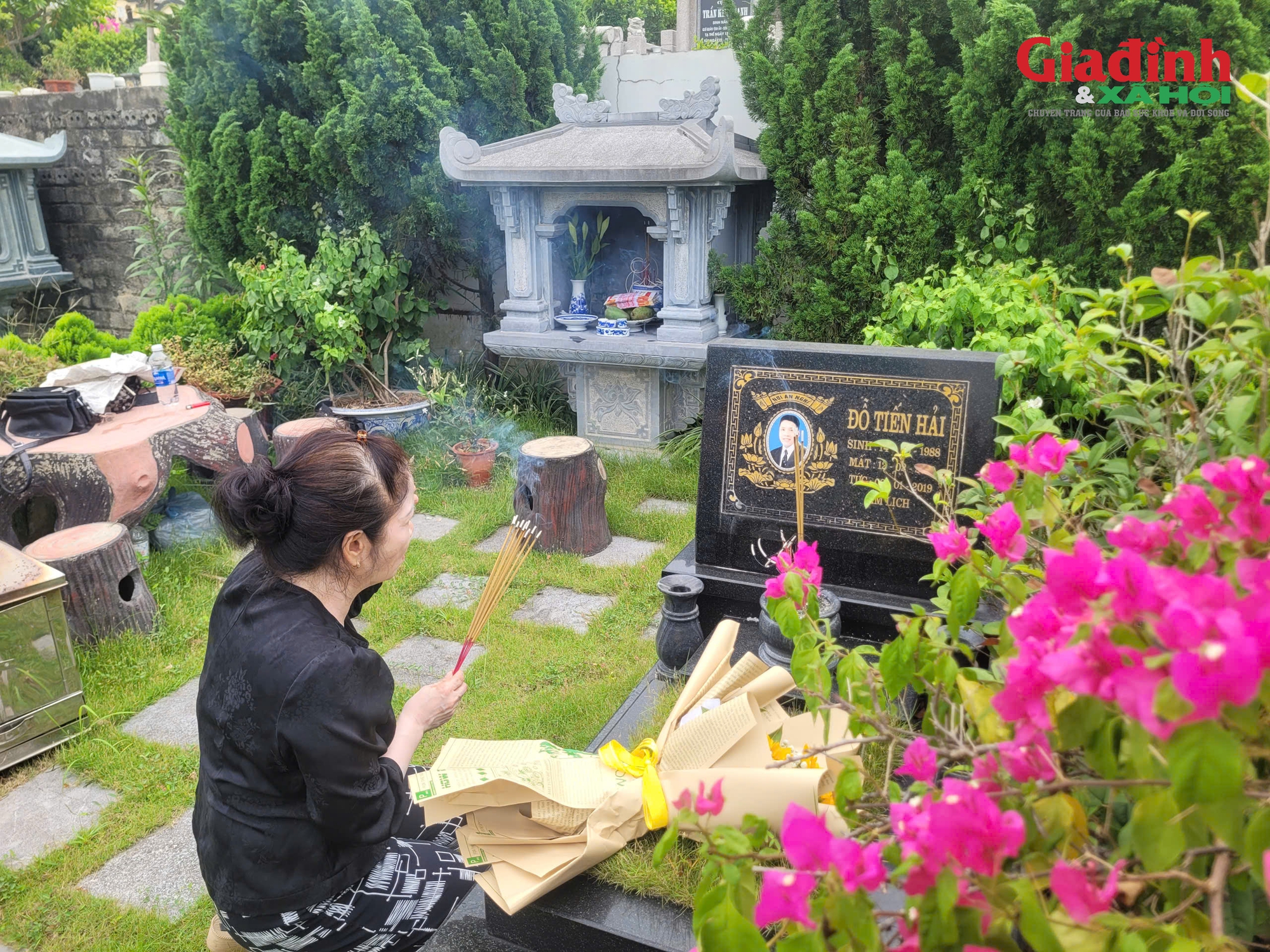 Trước Ng&agrave;y Gia đ&igrave;nh Việt Nam, nhiều gia đ&igrave;nh ở H&agrave; Nội chọn c&aacute;ch đặc biệt để dạy con ch&aacute;u về cội nguồn - Ảnh 7.