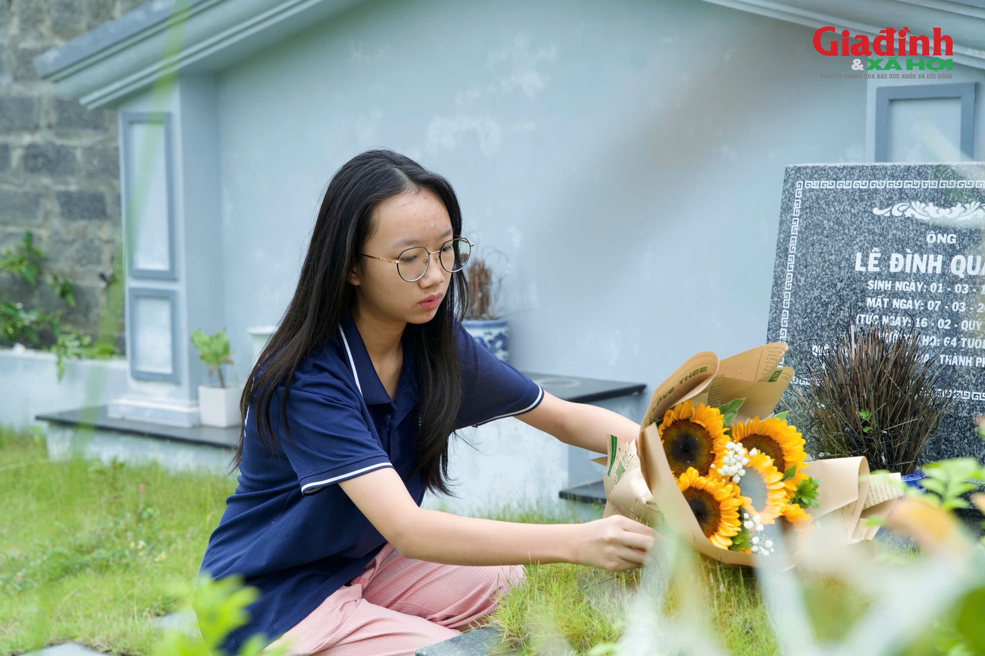 Trước Ng&agrave;y Gia đ&igrave;nh Việt Nam, nhiều gia đ&igrave;nh ở H&agrave; Nội chọn c&aacute;ch đặc biệt để dạy con ch&aacute;u về cội nguồn - Ảnh 9.