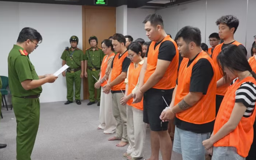 Bắt đối tượng điều h&agrave;nh 28 c&ocirc;ng ty 'ma' - Ảnh 2.