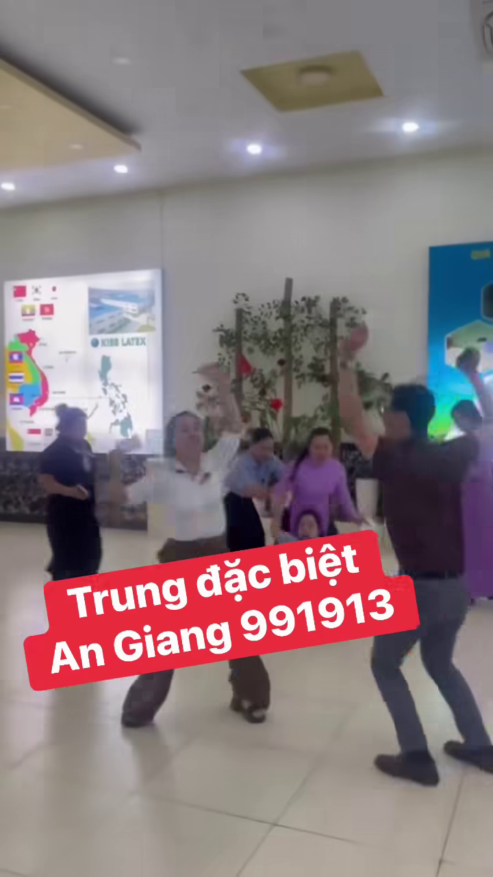 Diễn biến mới vụ clip tr&uacute;ng độc đắc xổ số miền Nam g&acirc;y &ldquo;b&atilde;o&rdquo; mạng x&atilde; hội - Ảnh 5.