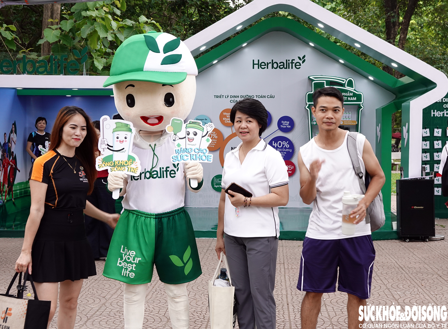 H&agrave;ng trăm người được tư vấn sức khỏe tại Ng&agrave;y Dinh dưỡng cộng đồng Việt Nam lần 7- Ảnh 11.