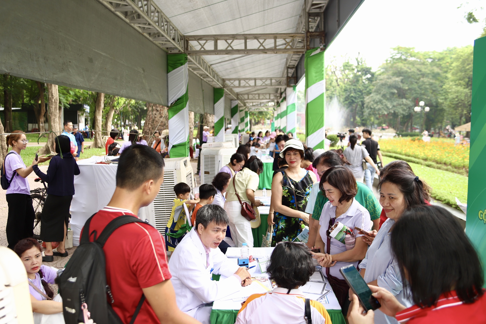 TRỰC TIẾP: Ng&agrave;y Dinh dưỡng cộng đồng Việt Nam lần 7, lan tỏa lối sống khỏe từ mỗi gia đ&igrave;nh - Ảnh 5.
