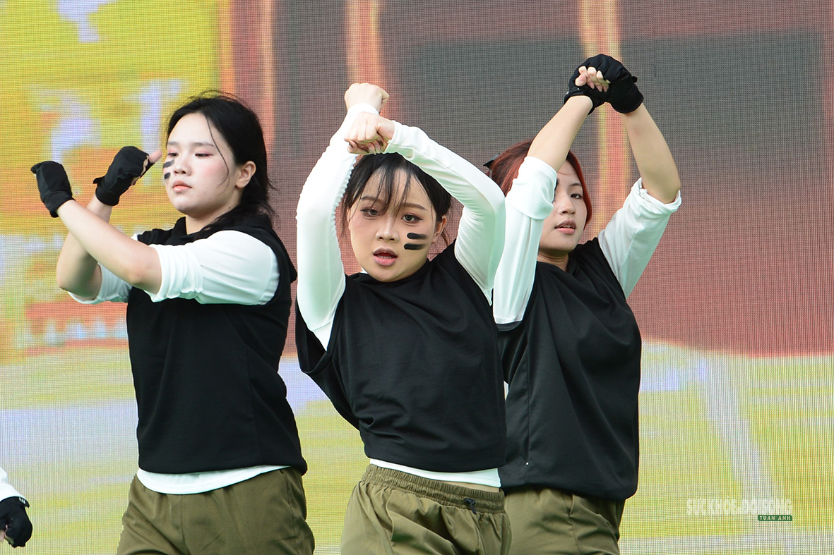 Đội nhảy Trường Đại học Kiến tr&uacute;c H&agrave; Nội gi&agrave;nh Giải Đặc biệt tại Ng&agrave;y Dinh dưỡng 2026 - Ảnh 4.