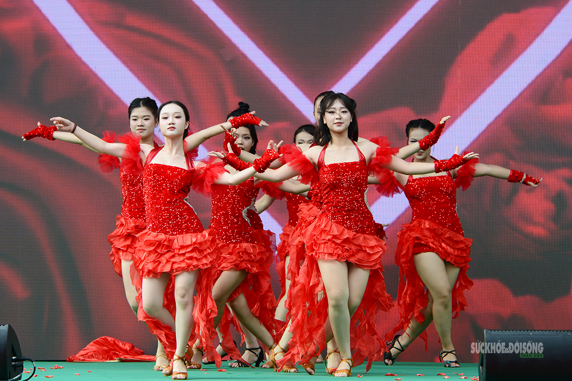 Đội nhảy Trường Đại học Kiến tr&uacute;c H&agrave; Nội gi&agrave;nh Giải Đặc biệt tại Ng&agrave;y Dinh dưỡng 2026 - Ảnh 10.