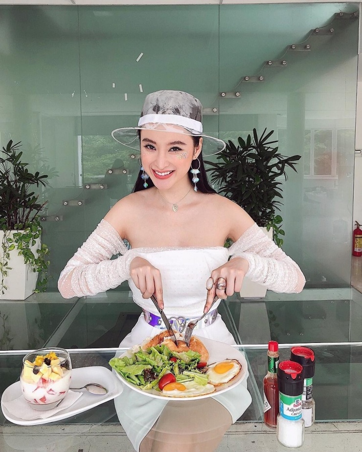 Angela Phương Trinh v&agrave; h&agrave;nh tr&igrave;nh ăn chay trường thay đổi v&oacute;c d&aacute;ng ấn tượng - Ảnh 1.