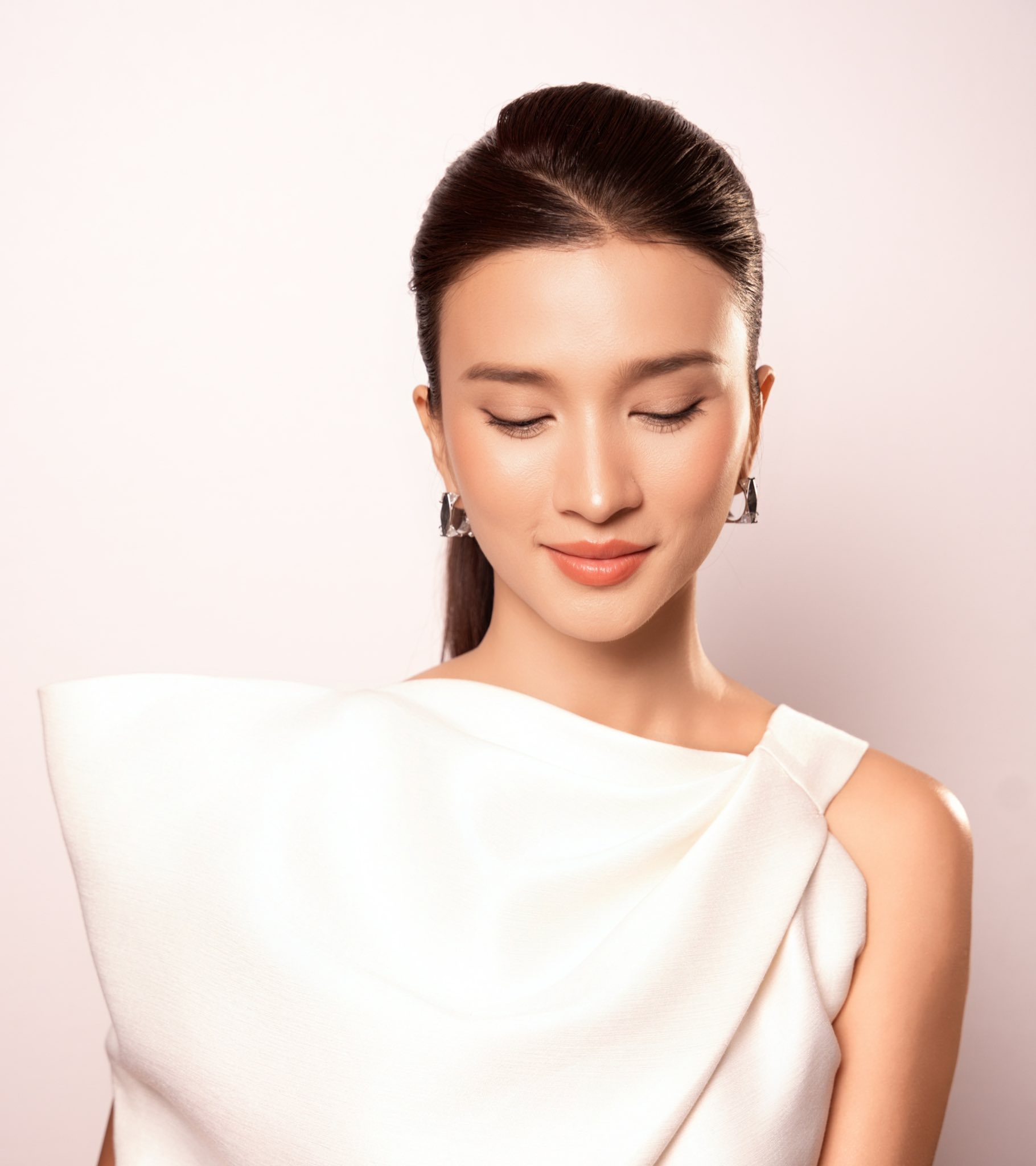 Kim Tuyến được đề cử top 100 gương mặt đẹp nhất thế giới 2026 - Ảnh 4.