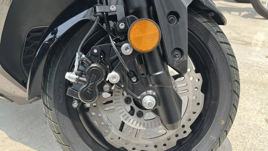 Xe ga 150cc gi&aacute; 46,7 triệu đồng thiết kế đẹp mắt, trang bị xịn như SH, rẻ hơn Air Blade - Ảnh 5.