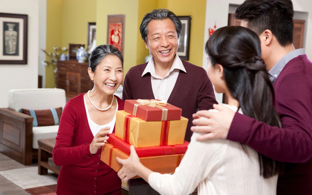 Một gia đình dễ rơi vào cảnh bất an nếu cha mẹ sau tuổi 60 vẫn ở trong 3 trạng thái này - Ảnh 3.