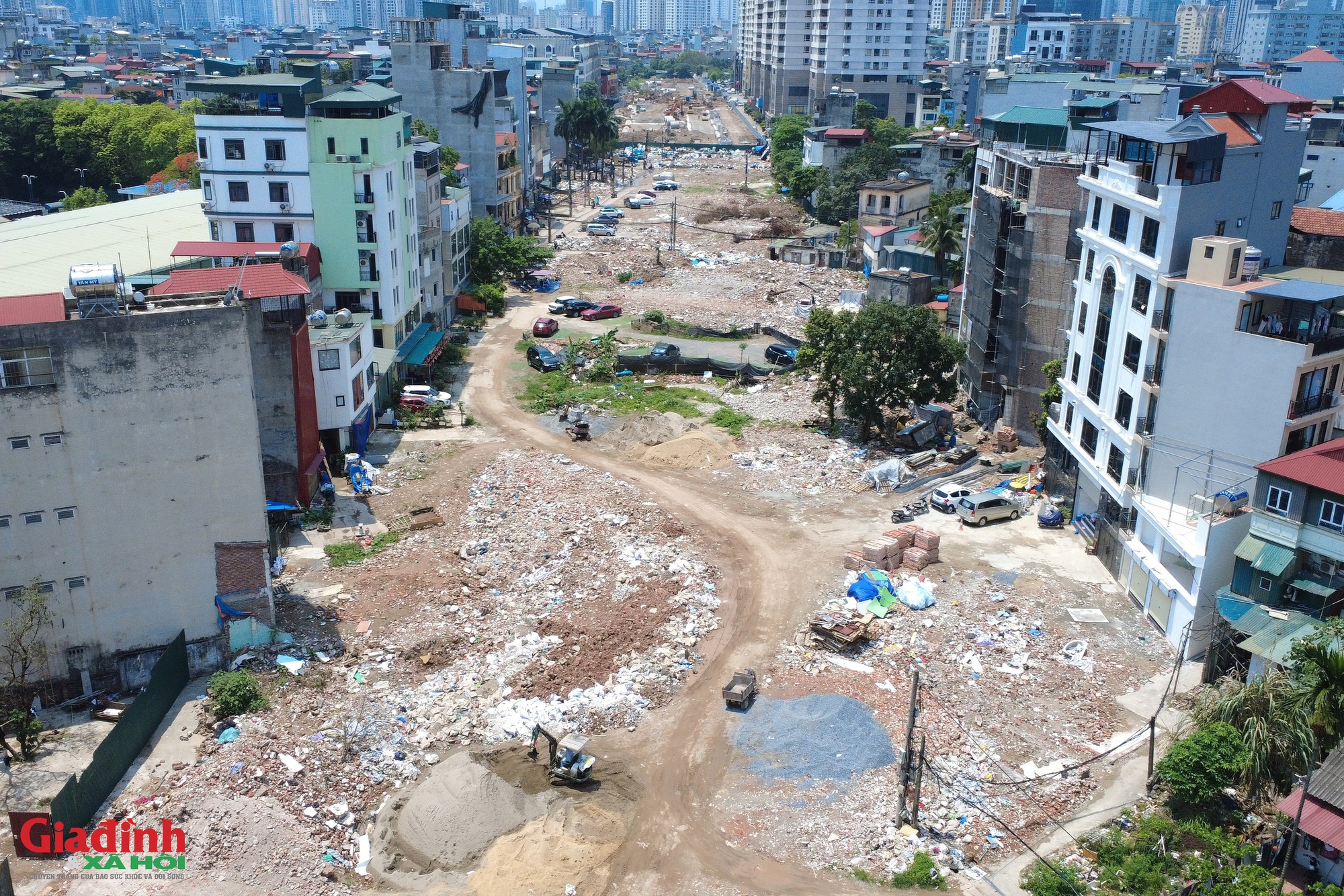 H&agrave; Nội: Tỉnh t&aacute;o trước thủ đoạn k&iacute;ch động, tập trung đ&ocirc;ng người tr&aacute;i ph&aacute;p luật li&ecirc;n quan đến c&aacute;c dự &aacute;n trọng điểm - Ảnh 1.