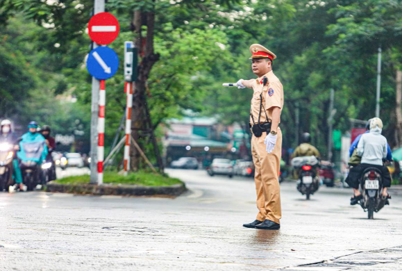 Từ 7-8/6/2026, H&agrave; Nội sẽ cấm v&agrave; hạn chế phương tiện những tuyến đường n&agrave;o?  - Ảnh 1.