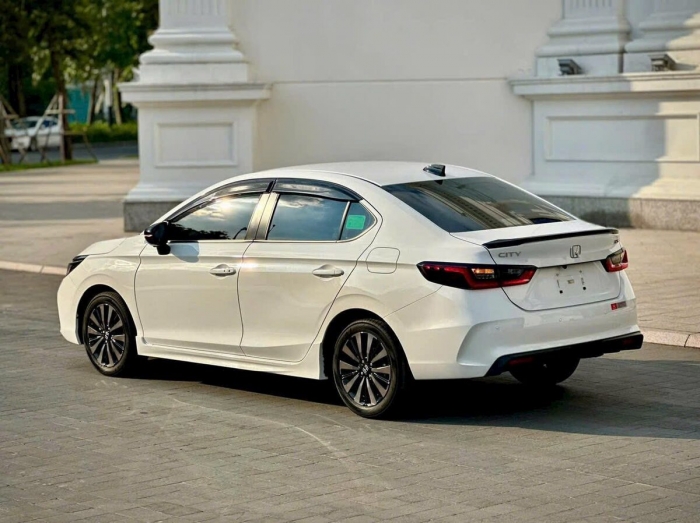 Gi&aacute; lăn b&aacute;nh Honda City 2026 giảm mạnh , hấp dẫn hơn Toyota Vios v&agrave; Hyundai Accent - Ảnh 4.
