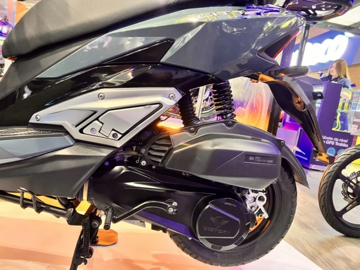Xe ga 125cc giá 43 triệu đồng thiết kế ấn tượng , trang bị vượt trội trong thị trường - Ảnh 4. Xe ga 125cc giá 43 triệu đồng thiết kế ấn tượng , trang bị vượt trội trong thị trường - Ảnh 4.