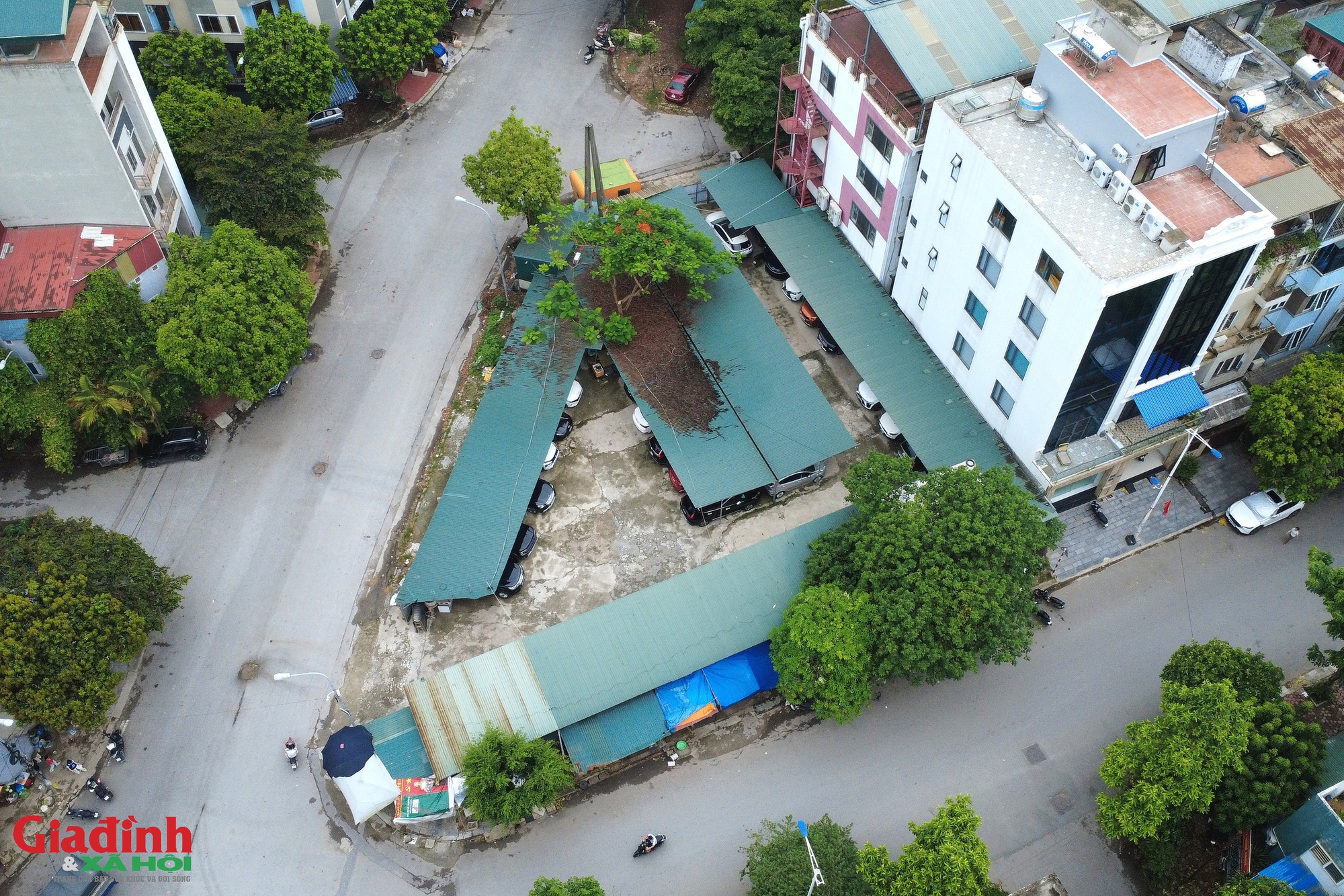 H&agrave; Nội quyết liệt chấm dứt b&atilde;i xe kh&ocirc;ng ph&eacute;p tại H&agrave; Đ&ocirc;ng v&agrave;o năm 2026 - Ảnh 2.