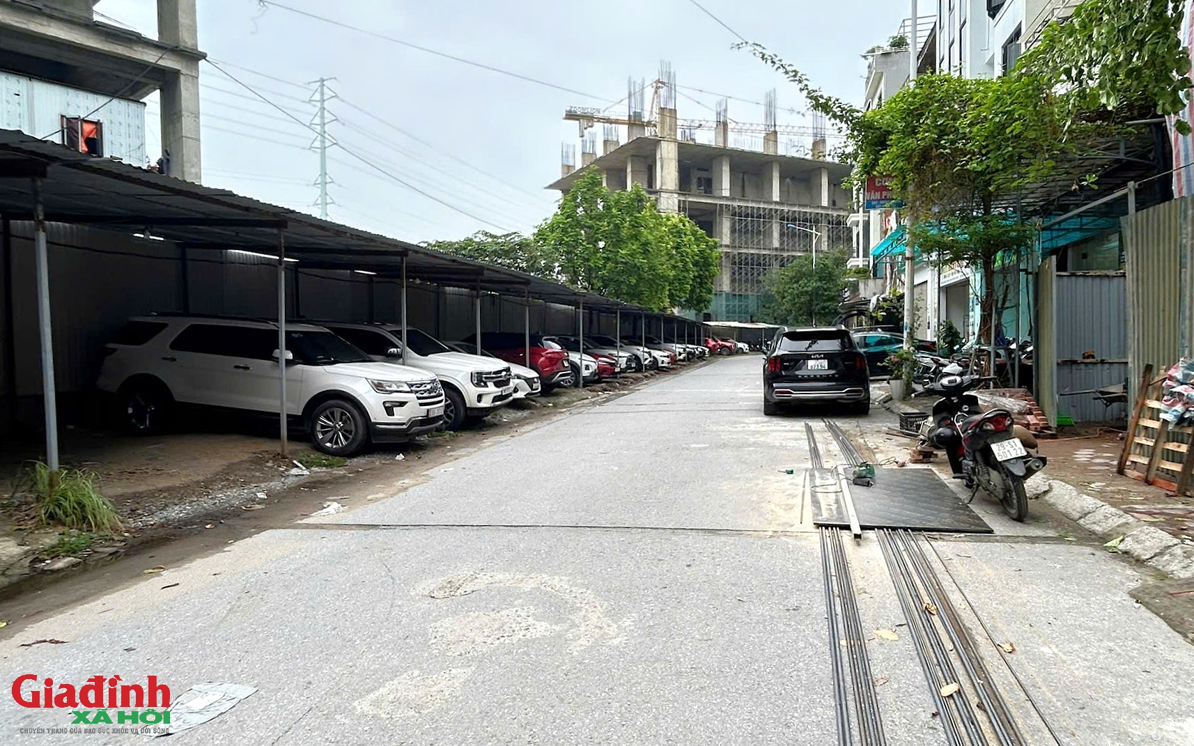 Bất chấp 'tối hậu thư' của UBND phường Hà Đông, nhiều bãi xe không phép vẫn ngang nhiên hoạt động - Ảnh 17.