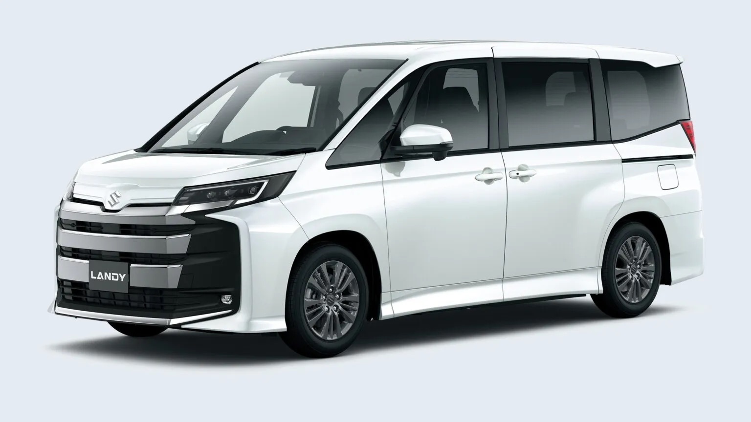 MPV hybrid giá 634 triệu đồng thiết kế đẳng cấp , nội thất rộng rãi bất ngờ - Ảnh 2. MPV hybrid giá 634 triệu đồng thiết kế đẳng cấp , nội thất rộng rãi bất ngờ - Ảnh 2.