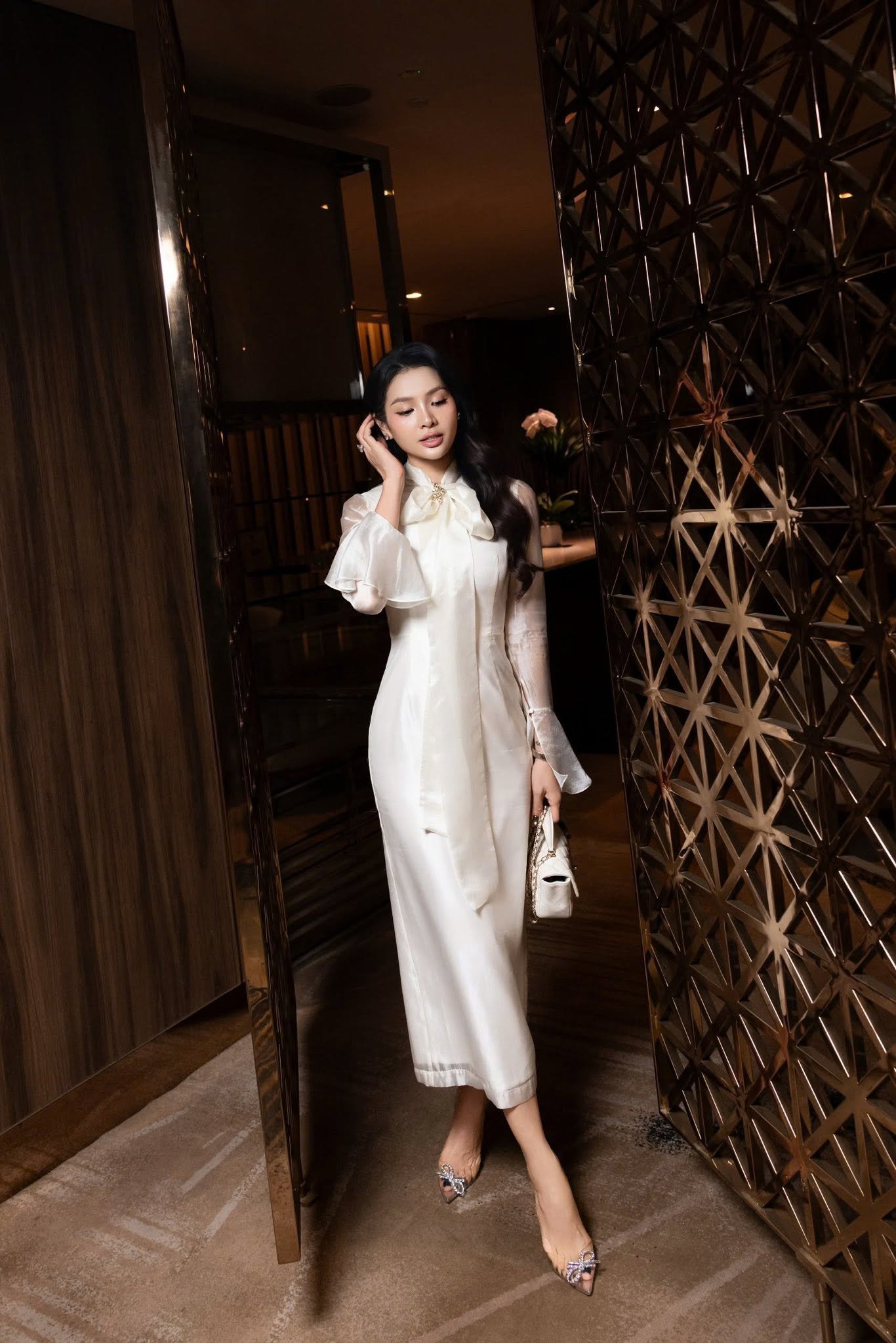 Huyền Lizzie gợi cảm bên biển xanh , Nguyễn Văn Chung tự hào về con trai lớn khôn - Ảnh 3. Huyền Lizzie gợi cảm bên biển xanh , Nguyễn Văn Chung tự hào về con trai lớn khôn - Ảnh 3.
