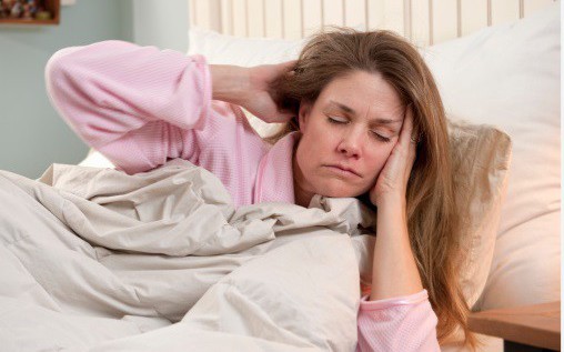 Sau tuổi 50, 4 thói quen nhiều người làm mỗi ngày khiến cơ thể già đi nhanh hơn - Ảnh 5.