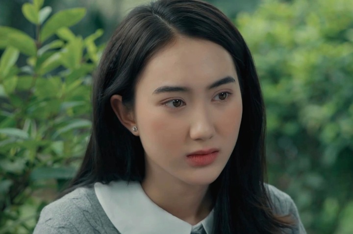 Diễn vi&ecirc;n L&ecirc; Trần Thanh T&acirc;m vai ' tiểu tam ' g&acirc;y tranh c&atilde;i trong phim Dưới &ocirc; cửa s&aacute;ng đ&egrave;n - Ảnh 6.