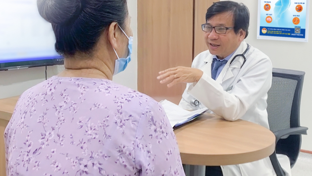 Sau nghỉ hưu, vì sao nhiều người dễ tăng cân và đối mặt hàng loạt bệnh lý? - Ảnh 1.