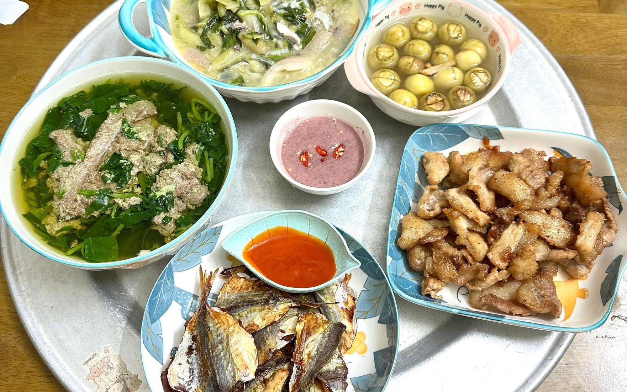 10 M&acirc;m cơm gia đ&igrave;nh thơm ngon khiến bạn kh&ocirc;ng c&ograve;n muốn ăn ng&ograve;ai - Ảnh 11.