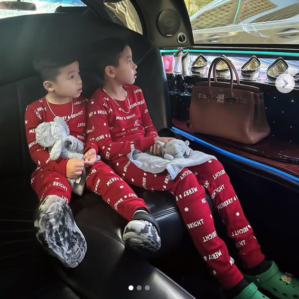2 con trai Hoa hậu Phạm Hương càng lớn càng điển trai, sống trong môi trường chuẩn 'rich kid' tại Mỹ - Ảnh 7.