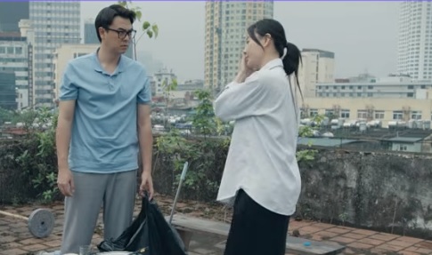 Dương thấy c&oacute; lỗi sau khi qua đ&ecirc;m với Trang nhưng kh&ocirc;ng muốn dừng lại - Ảnh 1.