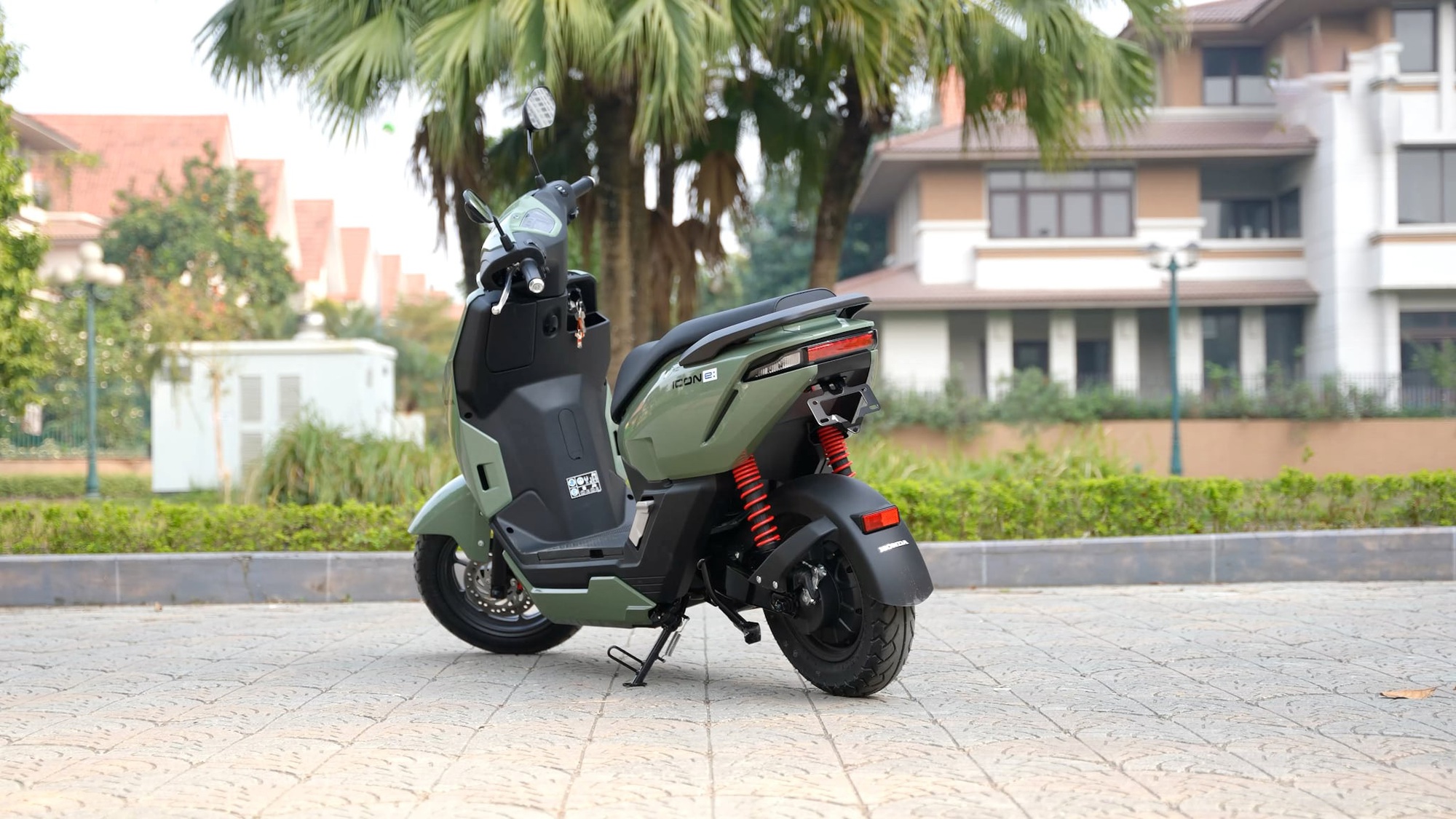 Giá cả thị trường xe máy điện Honda ICON e: Và trải nghiệm thực tế từ người dùng - Ảnh 2. Giá cả thị trường xe máy điện Honda ICON e: Và trải nghiệm thực tế từ người dùng - Ảnh 2.