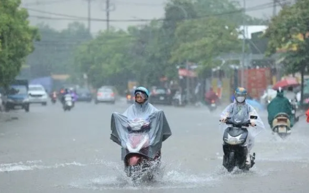 Điệp kh&uacute;c thời tiết khiến h&agrave;ng triệu người d&acirc;n Thủ đ&ocirc; v&agrave; miền Bắc ng&aacute;n ngẩm c&ograve;n k&eacute;o d&agrave;i những ng&agrave;y tới - Ảnh 2.