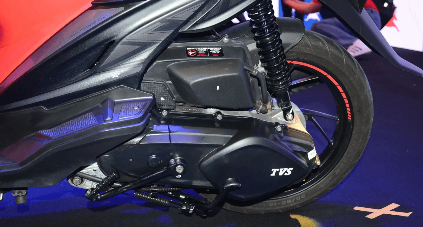 Xe ga 110cc gi&aacute; 25 , 9 triệu đồng tại Việt Nam: Thiết kế thể thao v&agrave; tiết kiệm nhi&ecirc;n liệu - Ảnh 4.