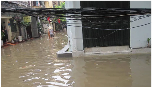 Phong thủy m&ugrave;a mưa b&atilde;o: 4 việc cần l&agrave;m để giữ nh&agrave; vững, tr&aacute;nh nước tr&agrave;n v&agrave; chập điện - Ảnh 4.
