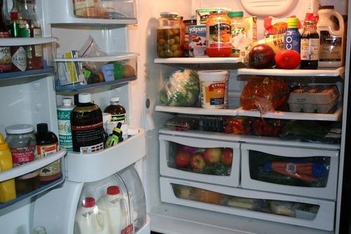 Cảnh b&aacute;o th&oacute;i quen trữ thức ăn biến tủ lạnh th&agrave;nh "ổ" chứa vi khuẩn g&acirc;y bệnh - Ảnh 3.