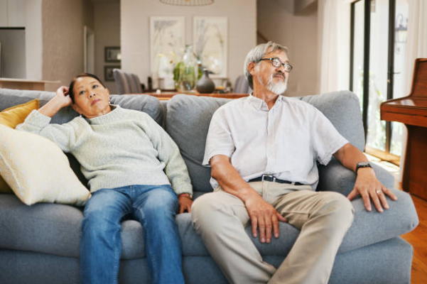 Sau tuổi 60, điều đ&aacute;ng sợ nhất kh&ocirc;ng phải bệnh tật m&agrave; l&agrave; vợ chồng sống trong 4 trạng th&aacute;i n&agrave;y - Ảnh 2.