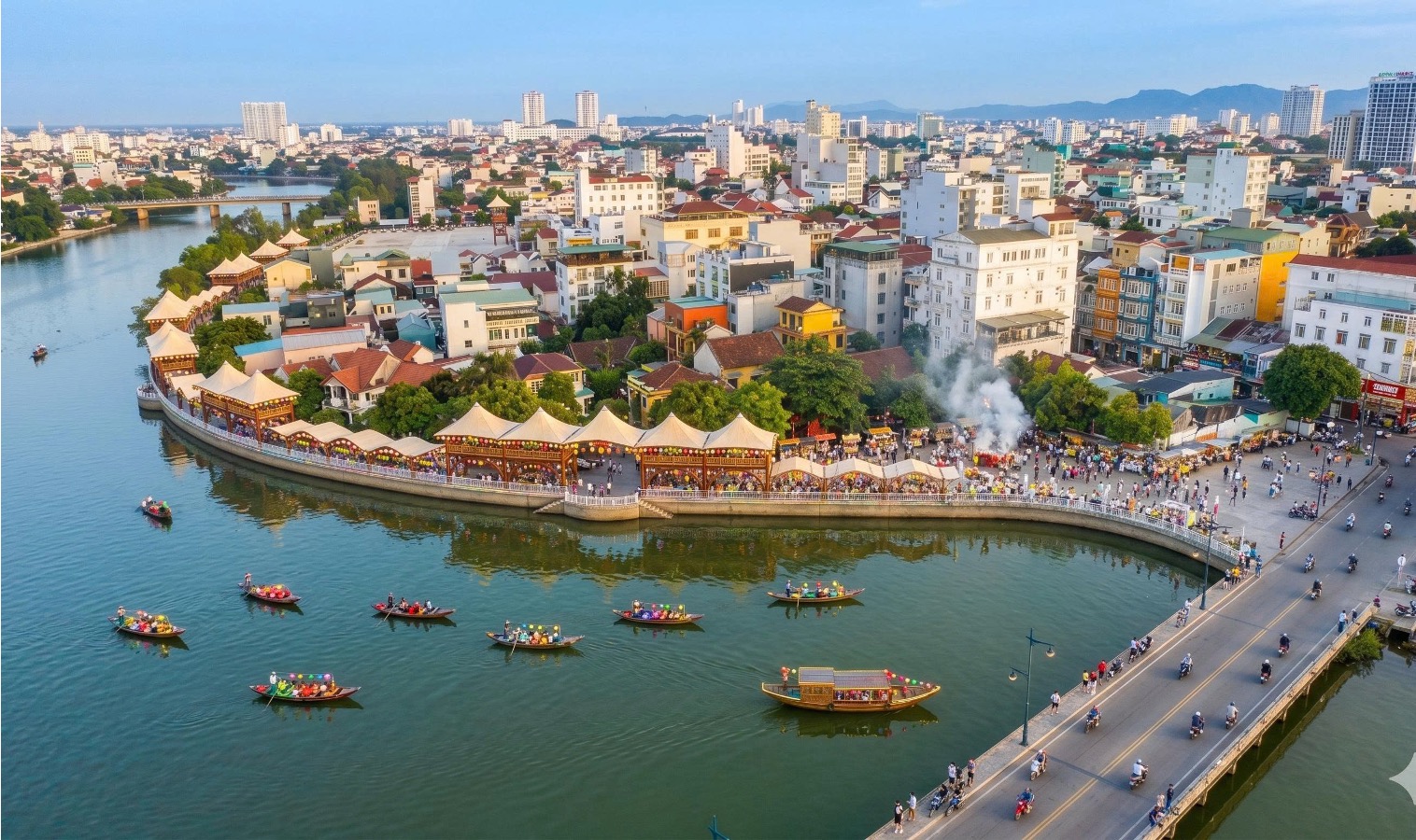 Phố đêm ven sông Như Ý ở Huế được định hình ra sao trong đề xuất đầu tư gần 200 tỷ đồng? - Ảnh 1.