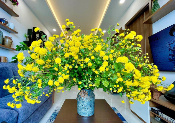 Mẹo đặt b&igrave;nh hoa ở vị tr&iacute; n&agrave;y gi&uacute;p t&agrave;i lộc tự t&igrave;m đến, tiền v&agrave;o như nước - Ảnh 1.