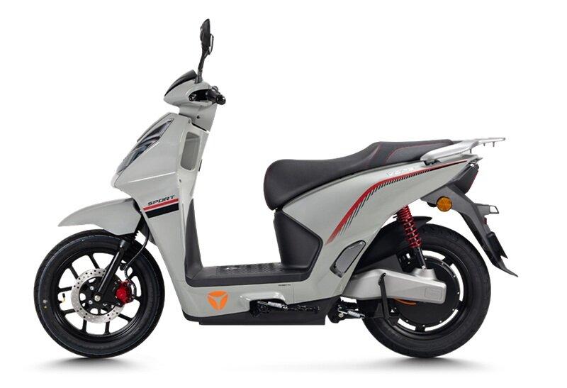 Vì sao xe máy điện giá 43 triệu đồng công nghệ cao cấp, đi tới 300km/lần sạc lại có sức hút mạnh mẽ dù mới bán ở Việt Nam? - Ảnh 3.
