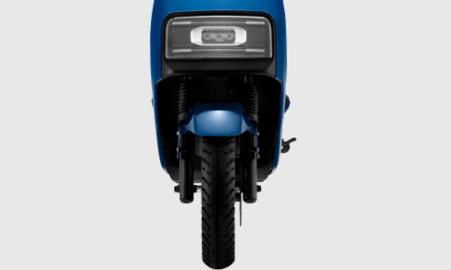 Trải nghiệm xe m&aacute;y điện gi&aacute; 32,6 triệu đồng thiết kế ch&acirc;u &Acirc;u, đi xa 100km, c&oacute; định vị v&agrave; chống trộm th&ocirc;ng minh c&oacute; thể thay thế xe xăng - Ảnh 4.