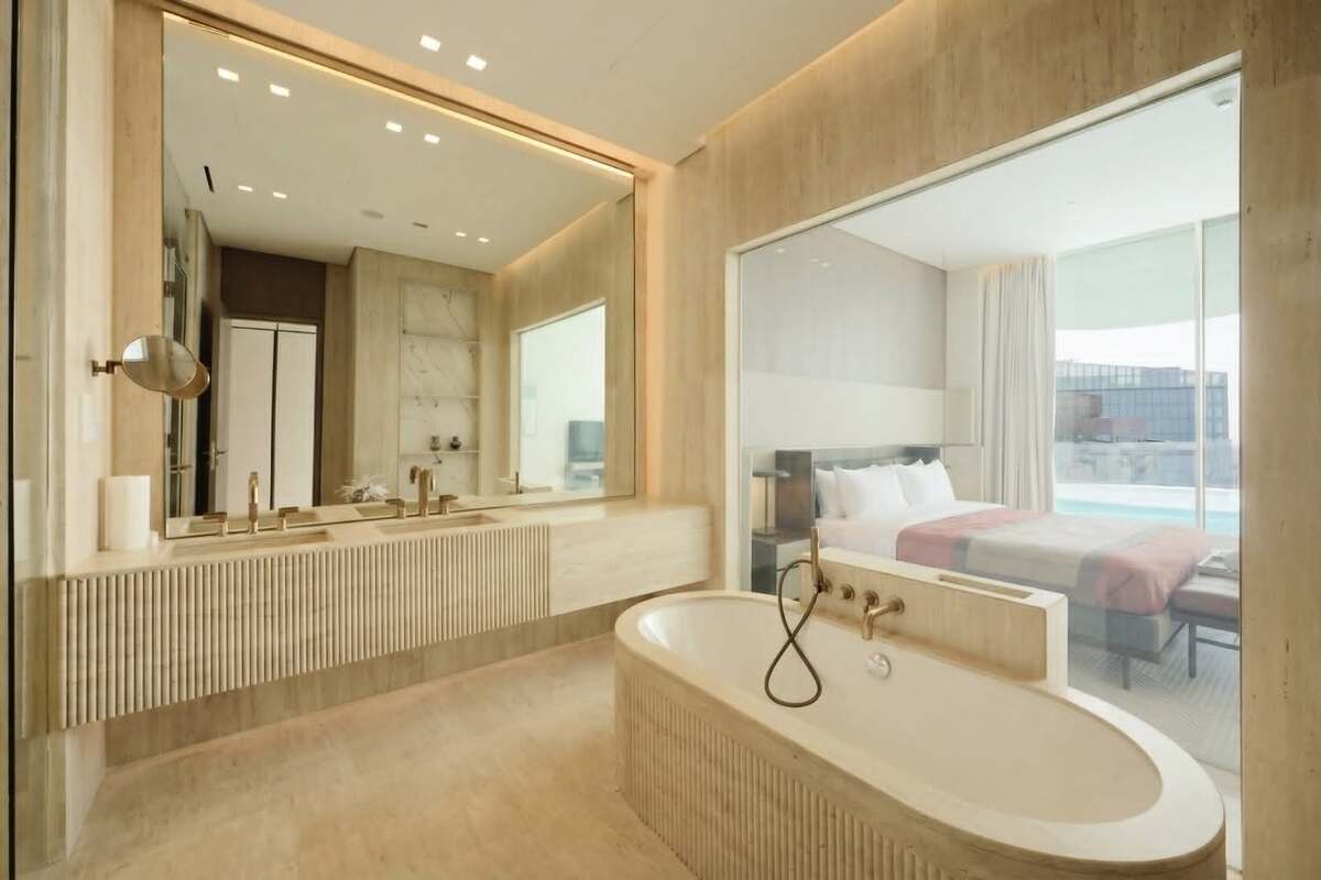 Cuộc sống xa hoa của Kha Mỹ V&acirc;n tại Dubai với chồng T&acirc;y v&agrave; căn hộ 130 tỷ đồng - Ảnh 8.