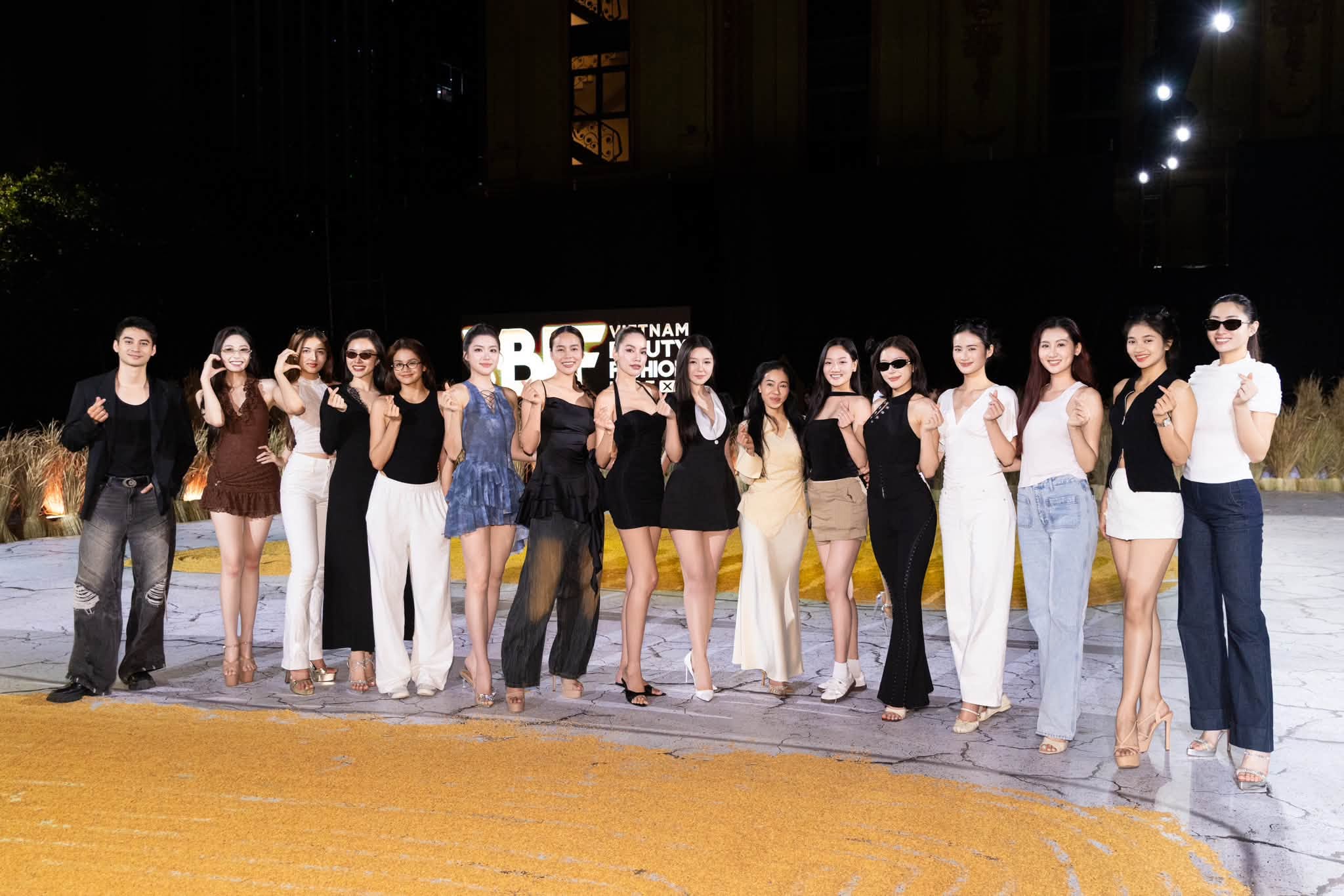Phan Phương Oanh tỏa s&aacute;ng Tại Vietnam Beauty Fashion Fest 2026 - Ảnh 8.